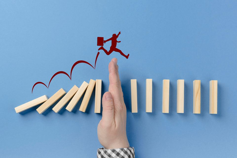 Mastering B2B Sales: Overcoming Common Obstacles with Ease